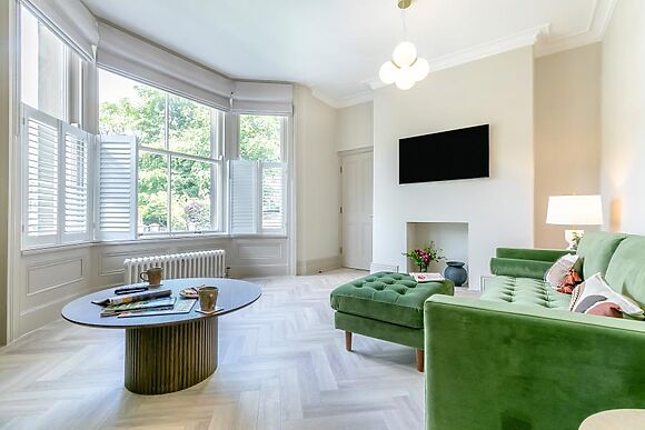 The Pavilion Suite 4