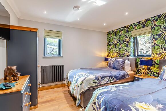 Jurassic Spa Retreat