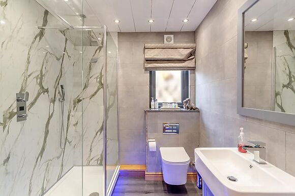 Jurassic Spa Retreat