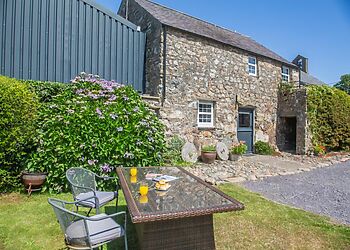 Catrin Cottage