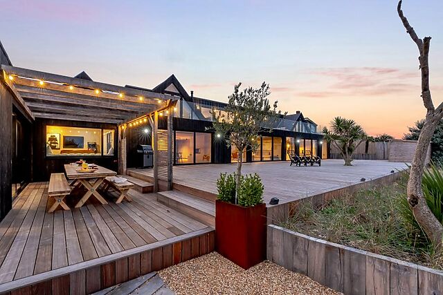 The Black Pearl Cooden