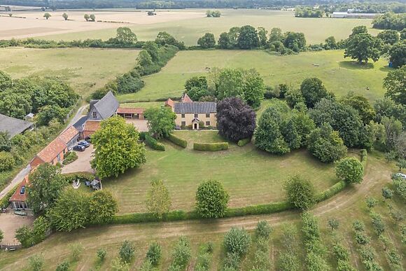The Farmhouse At Grove Farm - photo 7 of 13