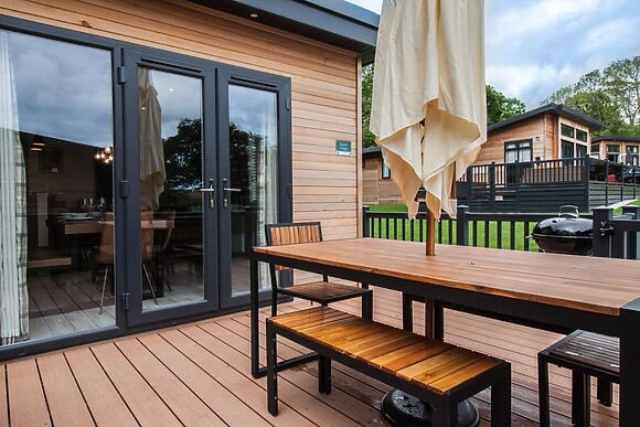 Medlar Lodge