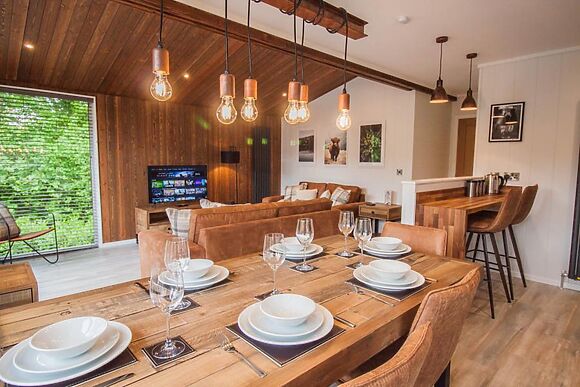 Medlar Lodge