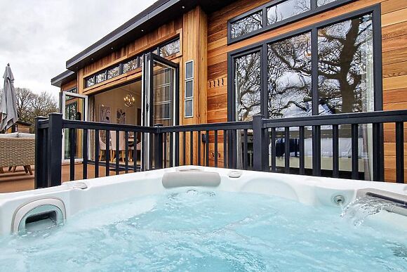 Blackthorn Lodge