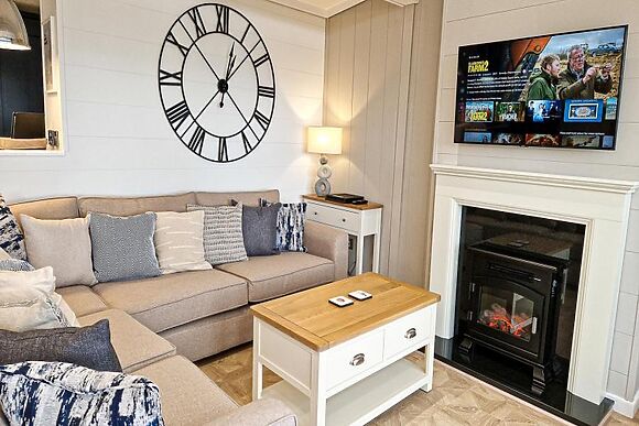 Blackthorn Lodge