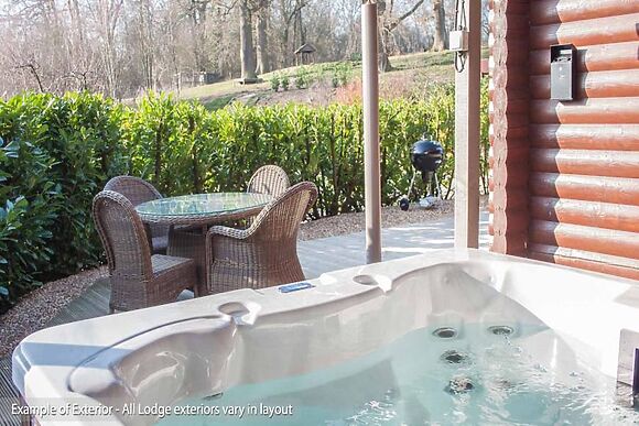 Lapwing Lodge Woodlands Collection