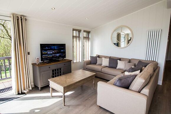 Acorn Lodge