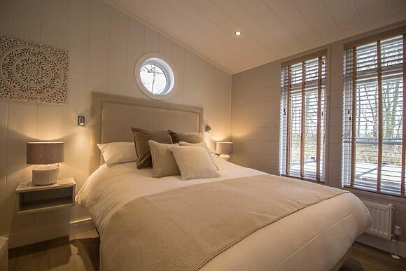 Acorn Lodge