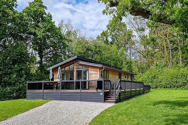 Acorn Lodge