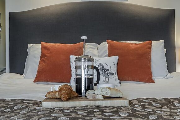 Heron Cottage Horning