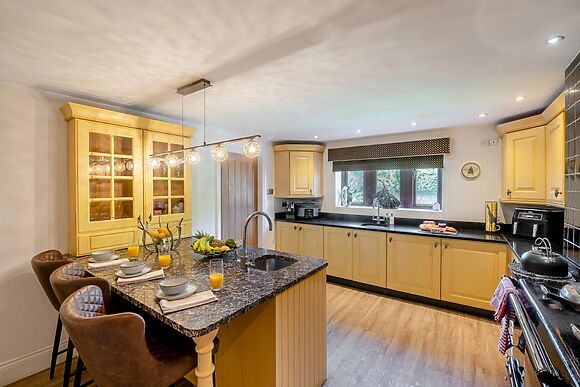 Converted Barn for 8 in Rochdale - photo 7 of 15