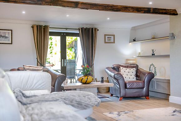 Converted Barn for 8 in Rochdale - photo 13 of 15