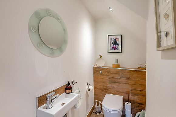 Converted Barn for 8 in Rochdale - photo 14 of 15