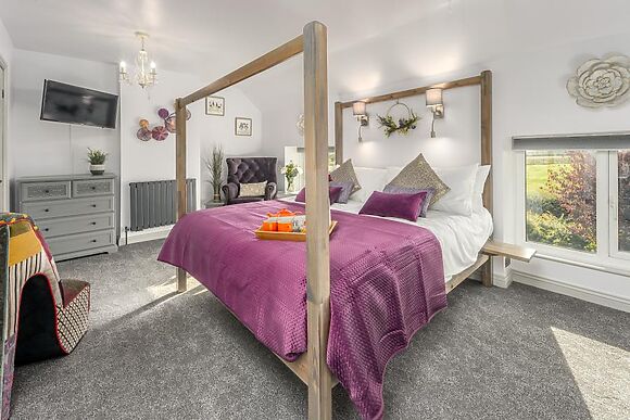 The Little Red Hen House