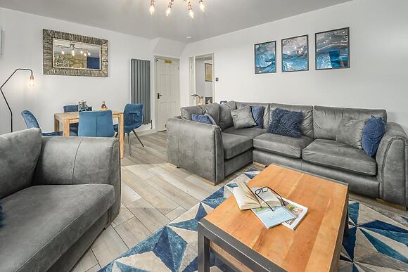 The Little Red Hen House