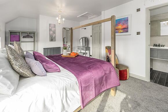 The Little Red Hen House