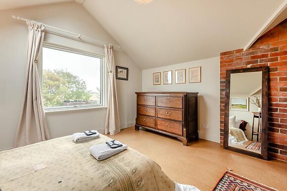 Field View Cottage