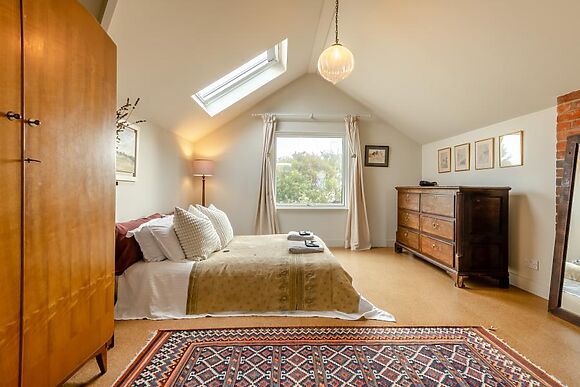 Field View Cottage