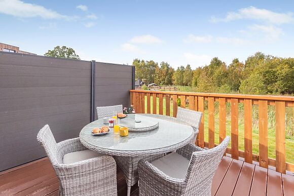 Hot Tub Hideaway 1