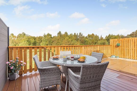 Hot Tub Hideaway 1