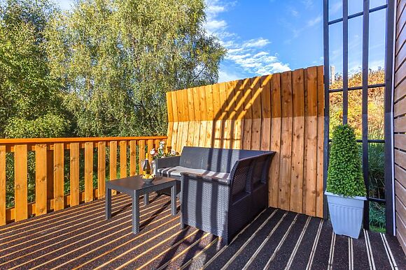 Premium Hot Tub Hideaway 6