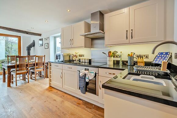 Church View At Longmire Yeat