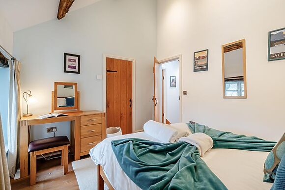 Church View At Longmire Yeat