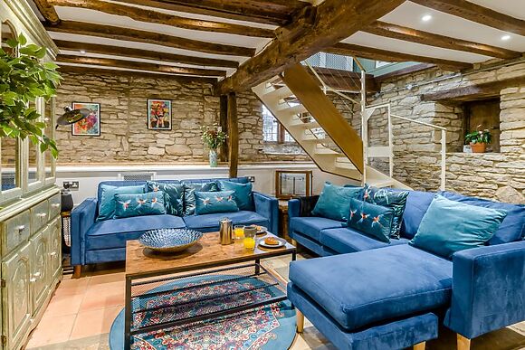 The Cotswold Wellhouse