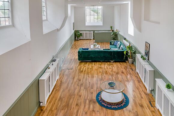 The Cotswold Wellhouse