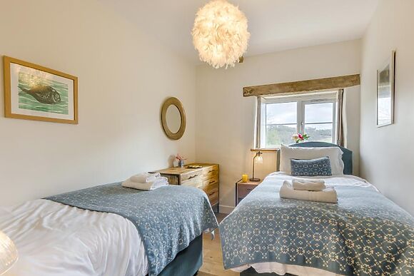 Sunny Hillside Moylegrove