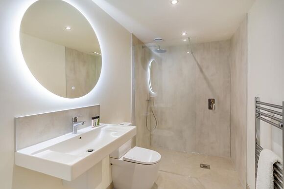 Whitcher Wells Staple Oak Cottage