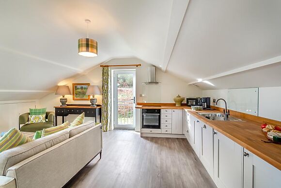 Whitcher Wells Staple Oak Cottage