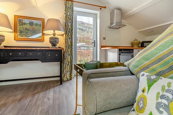 Whitcher Wells Staple Oak Cottage