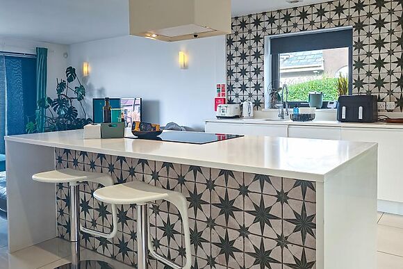 Serenity Retreat At Ogmore By Sea