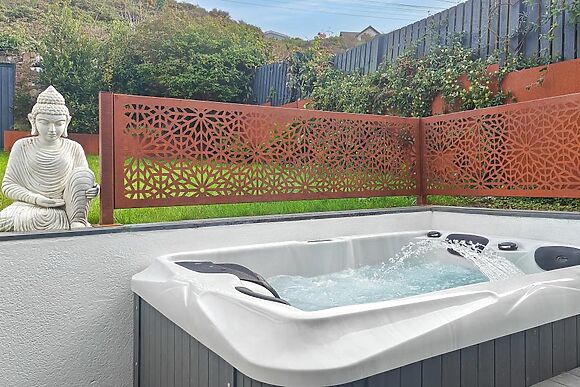 Serenity Retreat At Ogmore By Sea