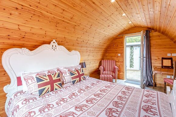 Firefly Spa Lodge