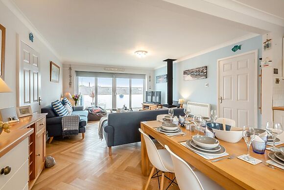 Seaside Snug