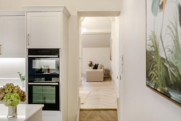 Apartment 5 The Castleton Suite