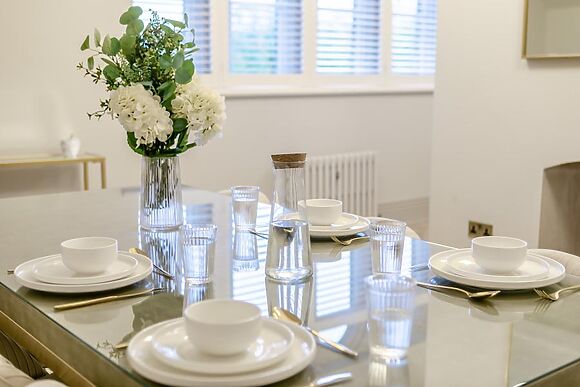 Apartment 5 The Castleton Suite