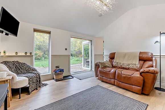 Roe Deer Lodge