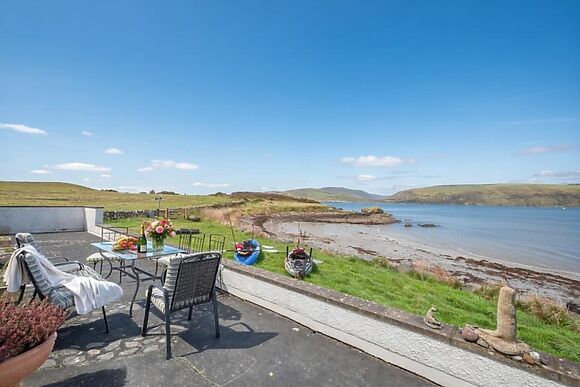 The Beach Hideaway Loch Ryan