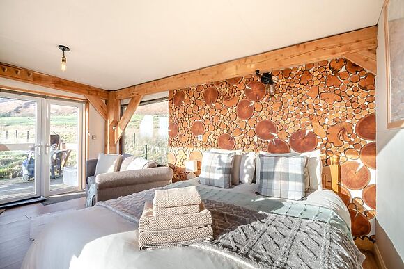 Hen Cabin
