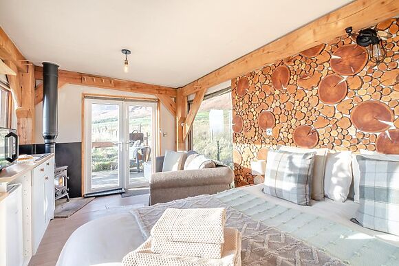 Hen Cabin