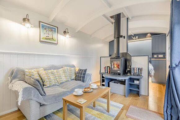 Meadow View Shepherds Hut