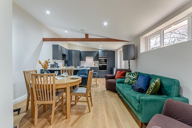 The Cottage At Latton Mill