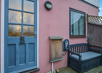 Swift Cottage Horning