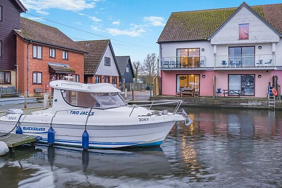 Swift Cottage Horning