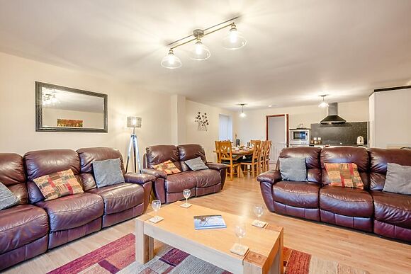 Swift Cottage Horning