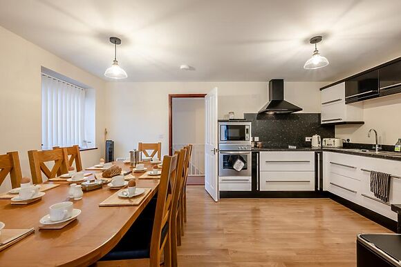 Swift Cottage Horning